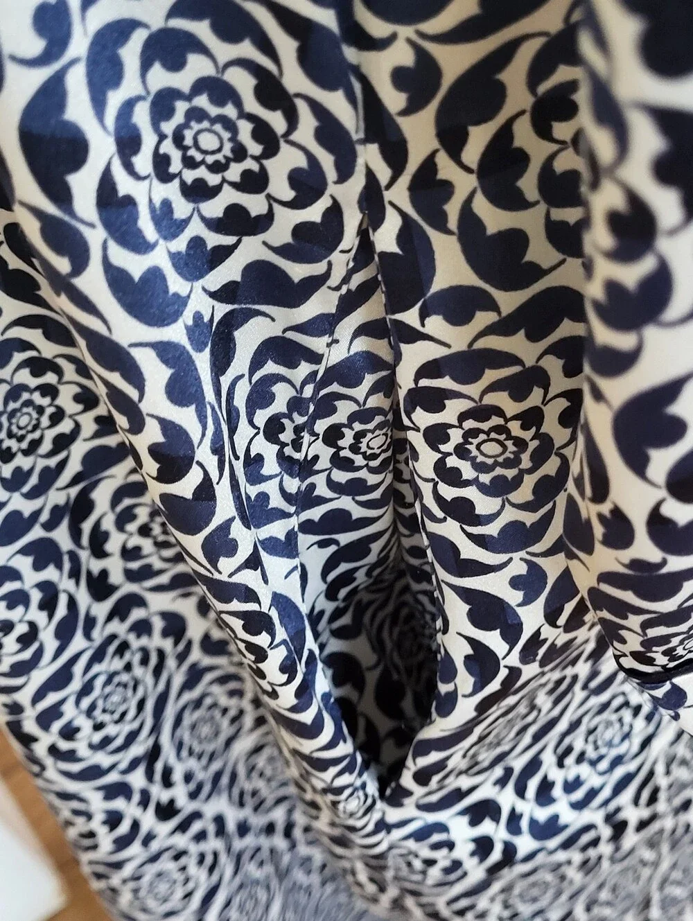 Oscar De La Renta Blue/White Floral Polyester Satin Kaftan Medium - Picture 6 of 11